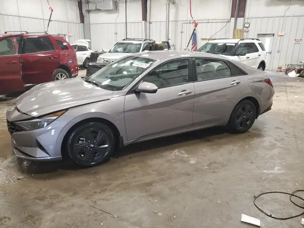 KMHLM4AG1NU351631 2022 HYUNDAI ELANTRA - Image 1