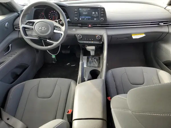 KMHLM4AG1NU353315 2022 HYUNDAI ELANTRA - Image 8
