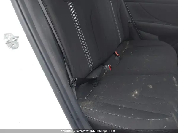 KMHLM4AG1NU354075 2022 HYUNDAI ELANTRA - Image 8