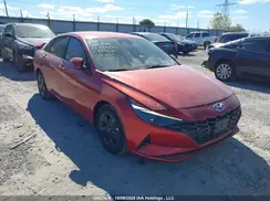 KMHLM4AG1NU354108 2022 HYUNDAI ELANTRA