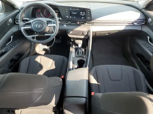 KMHLM4AG1NU355663 2022 HYUNDAI ELANTRA - Image 8