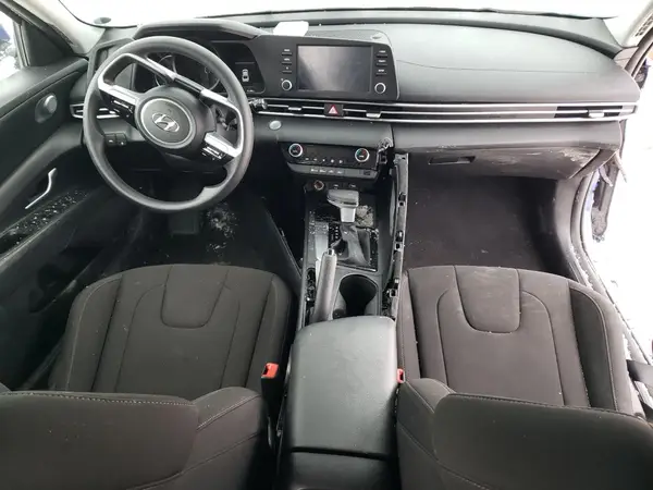 KMHLM4AG1NU363553 2022 HYUNDAI ELANTRA - Image 8