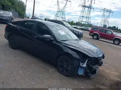 KMHLM4AG1NU365271 2022 HYUNDAI ELANTRA