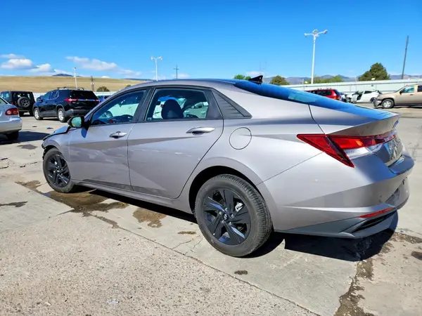 KMHLM4AG1PU372014 2023 HYUNDAI ELANTRA - Image 2