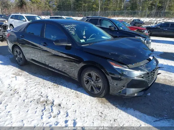 KMHLM4AG1PU372322 2023 HYUNDAI ELANTRA - Image 1
