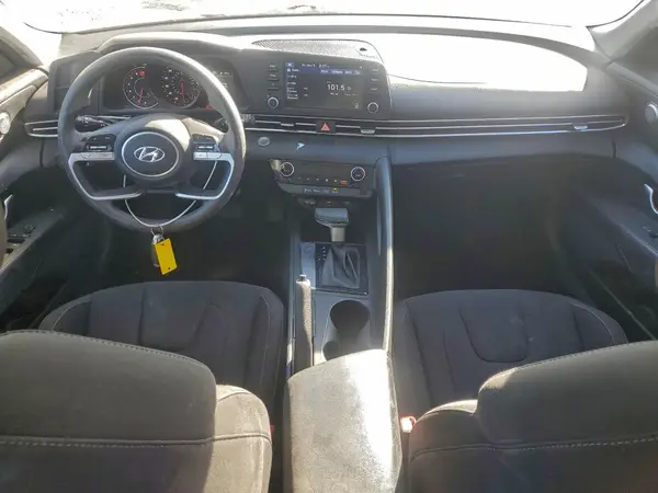 KMHLM4AG1PU372739 2023 HYUNDAI ELANTRA - Image 8