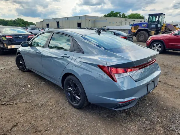 KMHLM4AG1PU373423 2023 HYUNDAI ELANTRA - Image 2