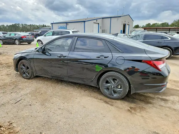 KMHLM4AG1PU373521 2023 HYUNDAI ELANTRA - Image 2
