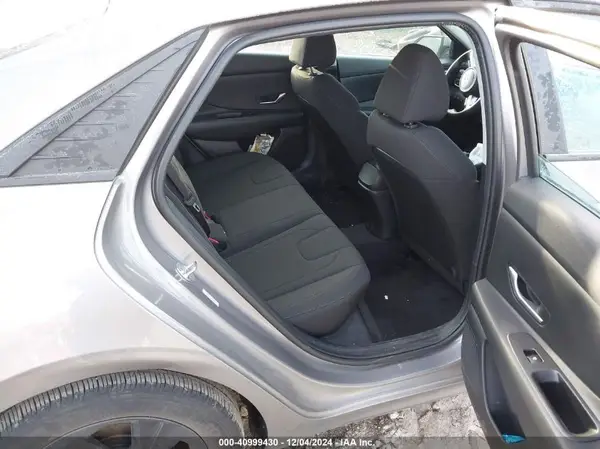 KMHLM4AG1PU375155 2023 HYUNDAI ELANTRA - Image 8