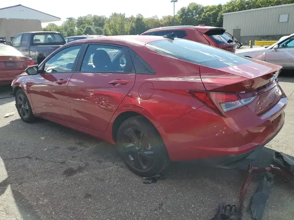 KMHLM4AG1PU375513 2023 HYUNDAI ELANTRA - Image 2