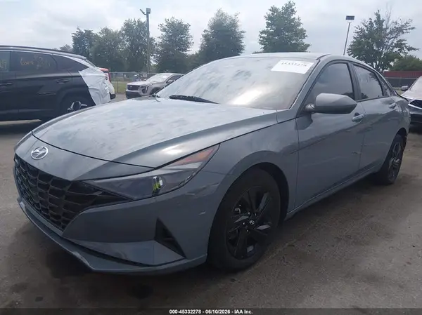 KMHLM4AG1PU377021 2023 HYUNDAI ELANTRA - Image 2