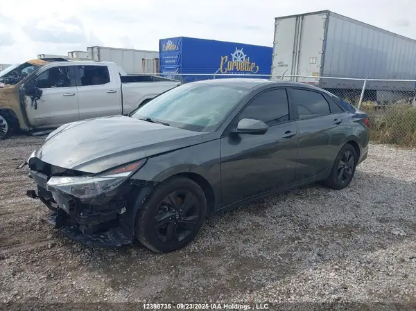 KMHLM4AG1PU396748 2023 HYUNDAI ELANTRA - Image 2