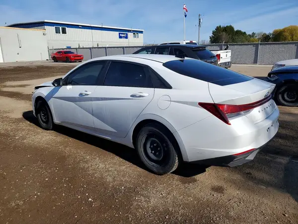 KMHLM4AG1PU401267 2023 HYUNDAI ELANTRA - Image 2
