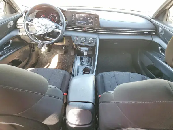 KMHLM4AG1PU401267 2023 HYUNDAI ELANTRA - Image 8