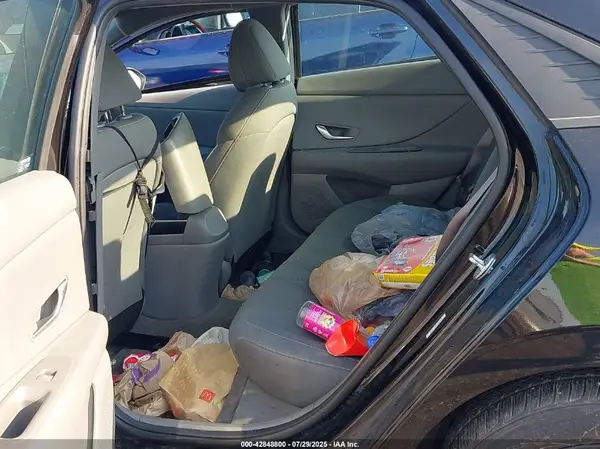 KMHLM4AG1PU405349 2023 HYUNDAI ELANTRA - Image 8