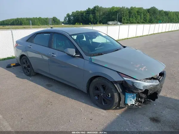 KMHLM4AG1PU414732 2023 HYUNDAI ELANTRA - Image 1