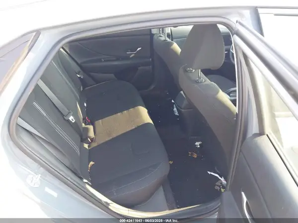 KMHLM4AG1PU414732 2023 HYUNDAI ELANTRA - Image 8