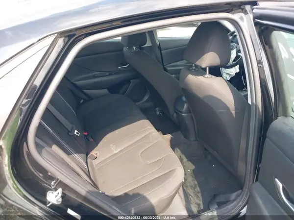 KMHLM4AG1PU434978 2023 HYUNDAI ELANTRA - Image 8