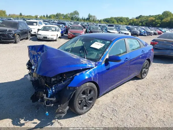 KMHLM4AG1PU436858 2023 HYUNDAI ELANTRA - Image 2