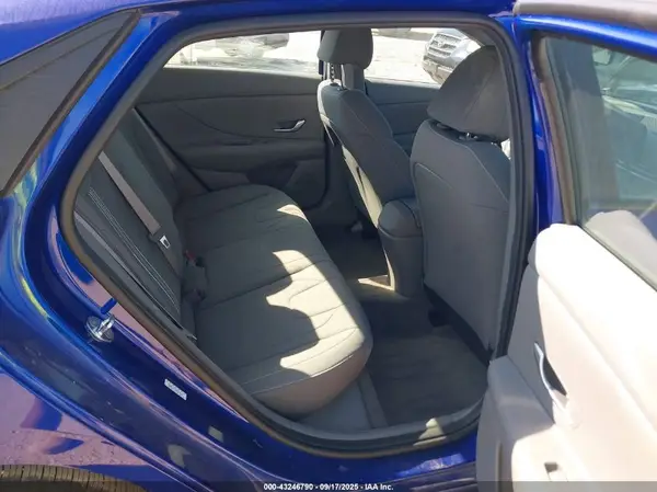 KMHLM4AG1PU436858 2023 HYUNDAI ELANTRA - Image 8