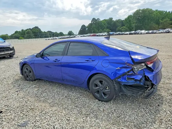 KMHLM4AG1PU439131 2023 HYUNDAI ELANTRA - Image 2