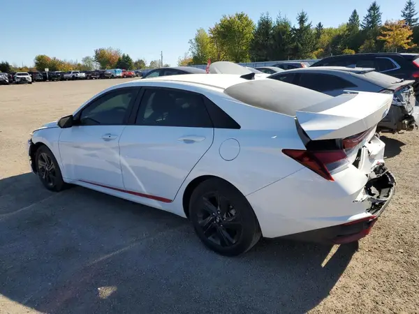 KMHLM4AG1PU439873 2023 HYUNDAI ELANTRA - Image 2