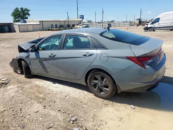 KMHLM4AG1PU440487 2023 HYUNDAI ELANTRA - Image 2