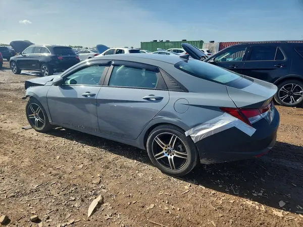 KMHLM4AG1PU440652 2023 HYUNDAI ELANTRA - Image 2