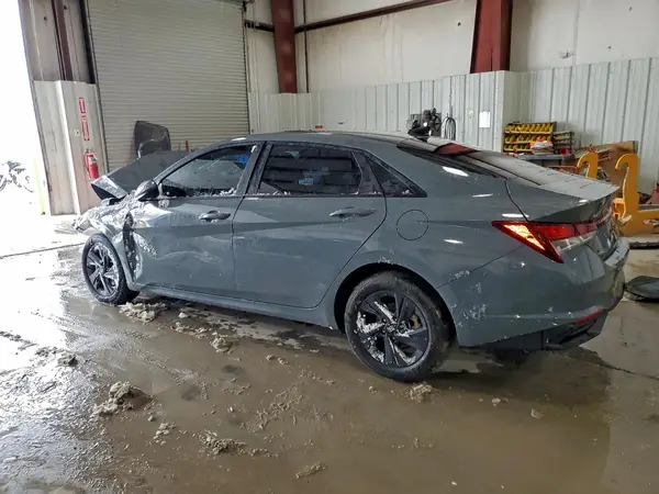 KMHLM4AG1PU443261 2023 HYUNDAI ELANTRA - Image 2