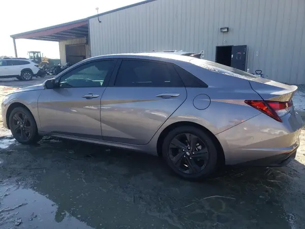 KMHLM4AG1PU451019 2023 HYUNDAI ELANTRA - Image 2