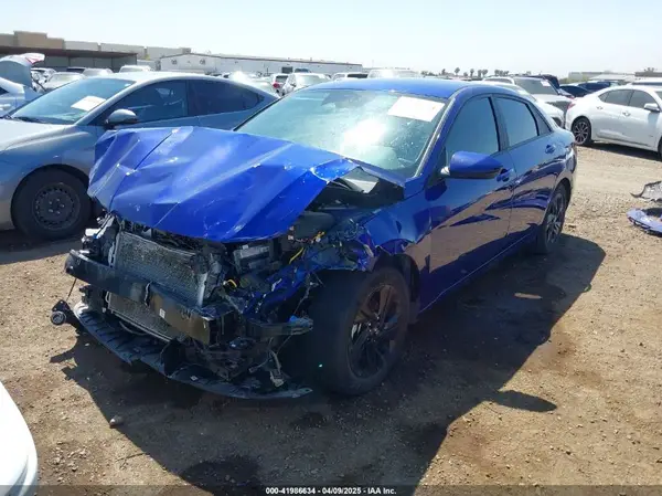 KMHLM4AG1PU484361 2023 HYUNDAI ELANTRA - Image 2