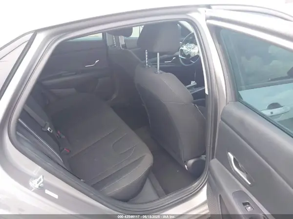 KMHLM4AG1PU485476 2023 HYUNDAI ELANTRA - Image 8