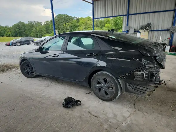 KMHLM4AG1PU504706 2023 HYUNDAI ELANTRA - Image 2