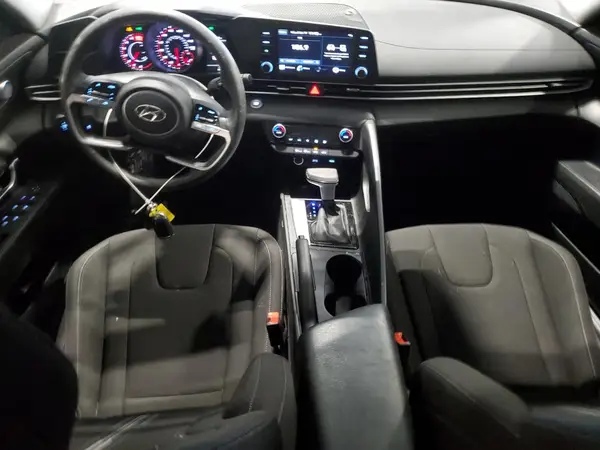 KMHLM4AG1PU520808 2023 HYUNDAI ELANTRA - Image 8