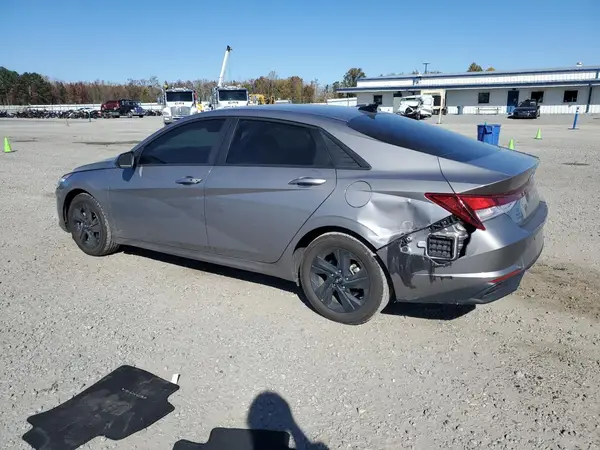 KMHLM4AG1PU526785 2023 HYUNDAI ELANTRA - Image 2
