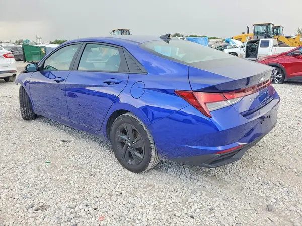 KMHLM4AG1PU530206 2023 HYUNDAI ELANTRA - Image 2