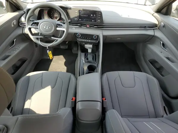 KMHLM4AG1PU531081 2023 HYUNDAI ELANTRA - Image 8