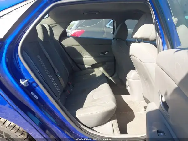 KMHLM4AG1PU548432 2023 HYUNDAI ELANTRA - Image 8