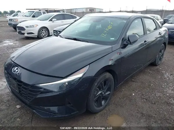 KMHLM4AG1PU562234 2023 HYUNDAI ELANTRA - Image 2