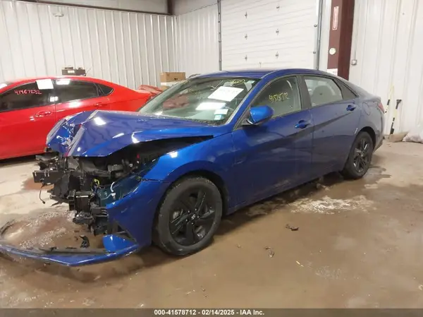 KMHLM4AG1PU568132 2023 HYUNDAI ELANTRA - Image 2