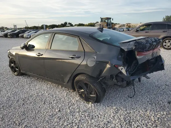 KMHLM4AG1PU573282 2023 HYUNDAI ELANTRA - Image 2