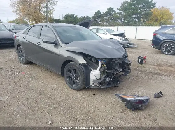 KMHLM4AG1PU578384 2023 HYUNDAI ELANTRA - Image 1