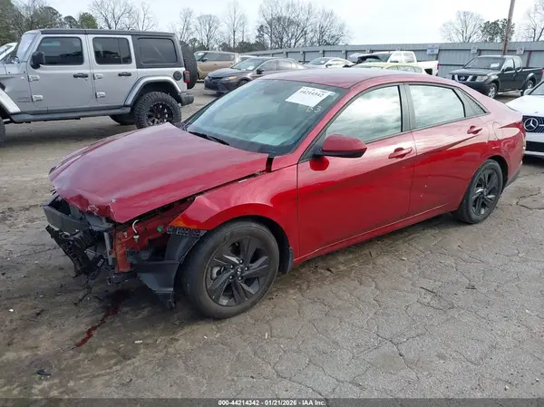 KMHLM4AG1PU583682 2023 HYUNDAI ELANTRA - Image 2