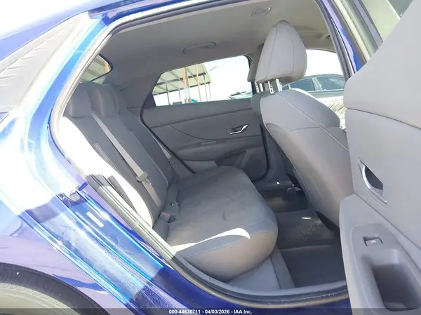 KMHLM4AG1PU585254 2023 HYUNDAI ELANTRA - Image 8