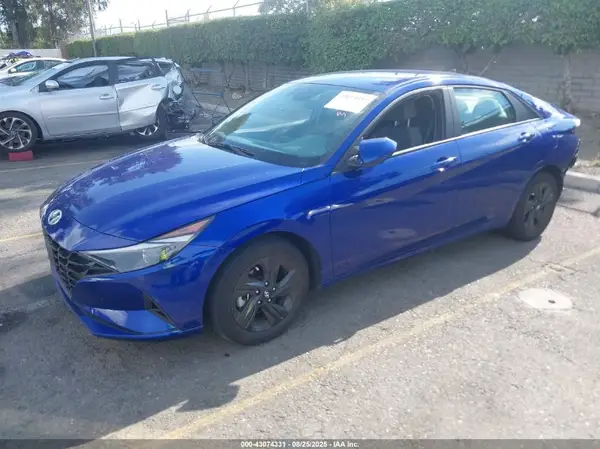 KMHLM4AG1PU586131 2023 HYUNDAI ELANTRA - Image 2