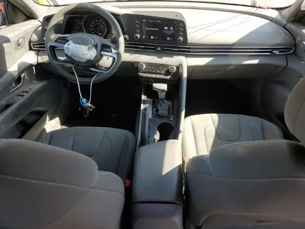 KMHLM4AG1PU597677 2023 HYUNDAI ELANTRA - Image 8