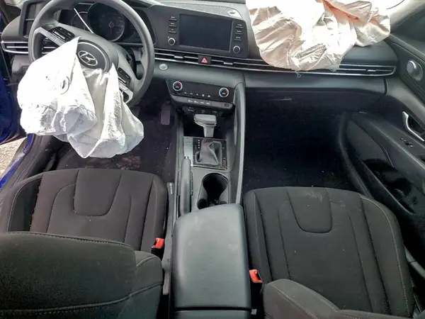 KMHLM4AG1PU601372 2023 HYUNDAI ELANTRA - Image 8