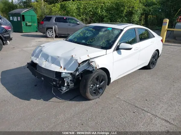 KMHLM4AG1PU604790 2023 HYUNDAI ELANTRA - Image 2