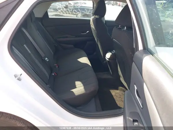 KMHLM4AG1PU604790 2023 HYUNDAI ELANTRA - Image 8