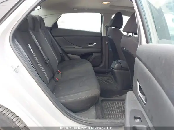 KMHLM4AG1PU608323 2023 HYUNDAI ELANTRA - Image 8